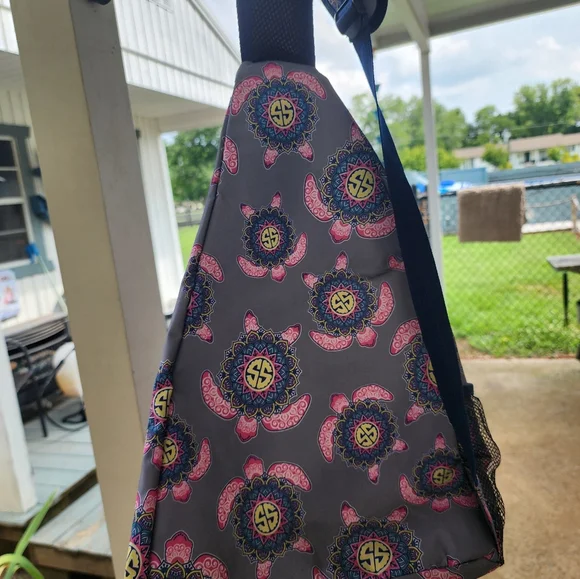 Sling bag. Simply Southern - Picture 9 of 10